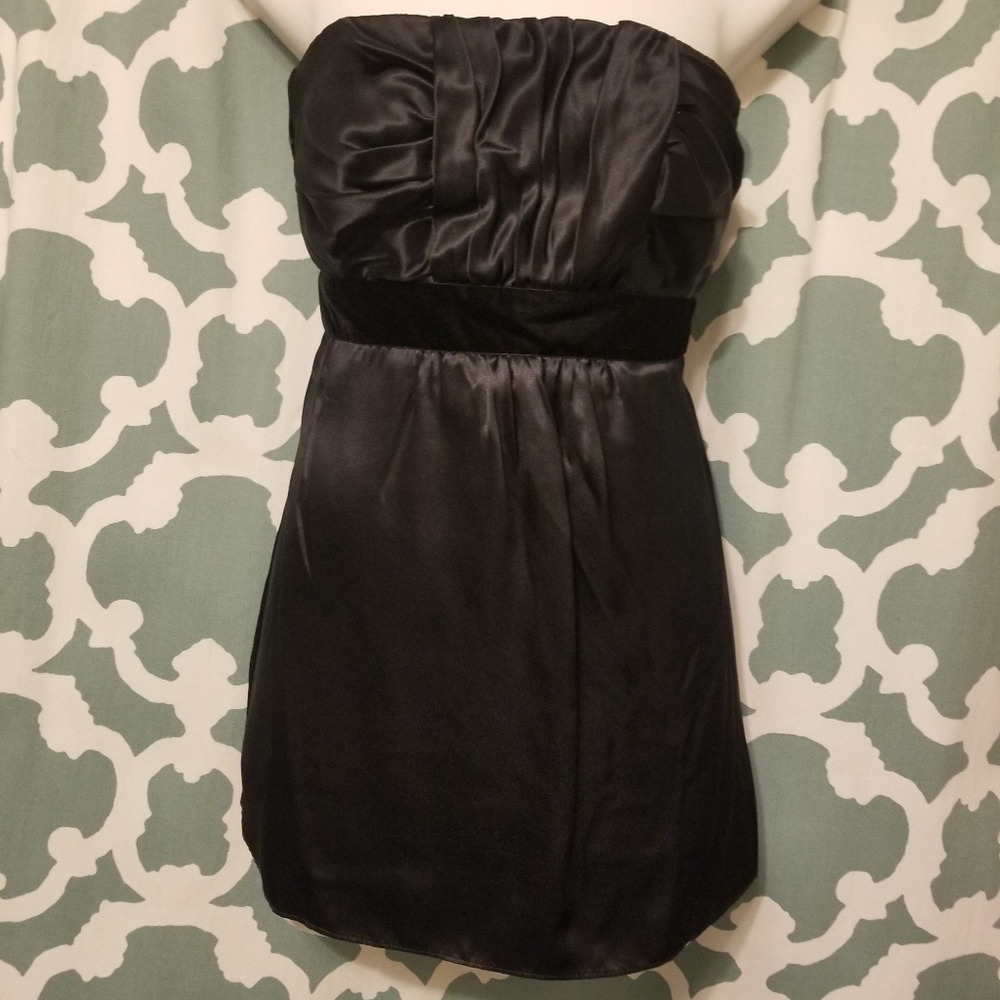 Banana Republic silk & velvet strapless top sz 6